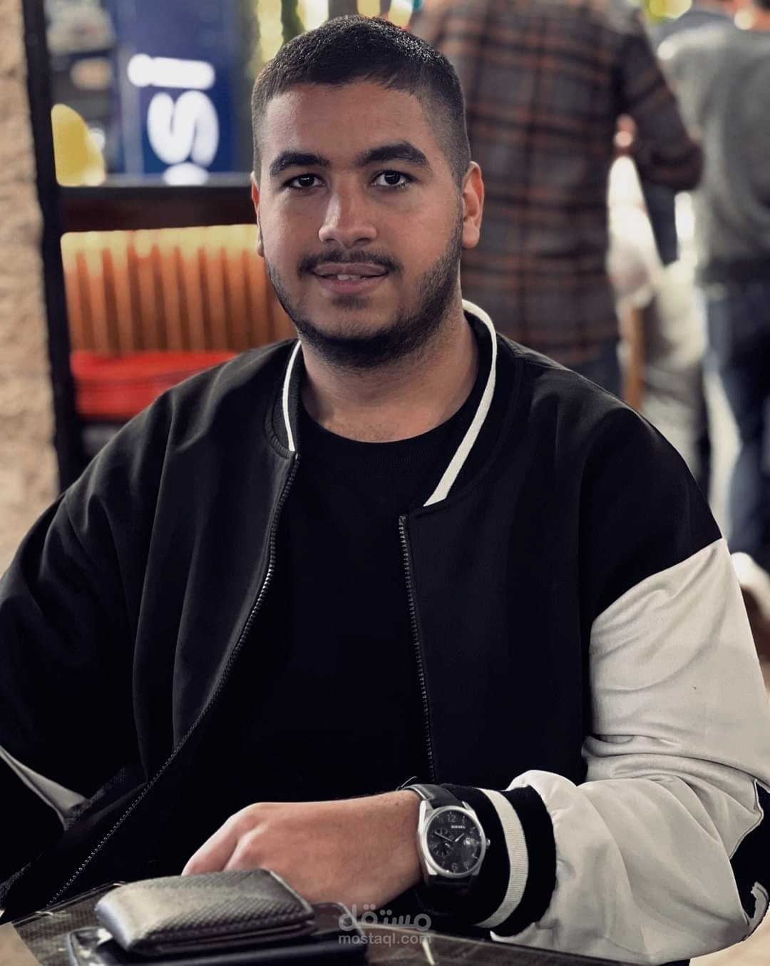 عامل حر
