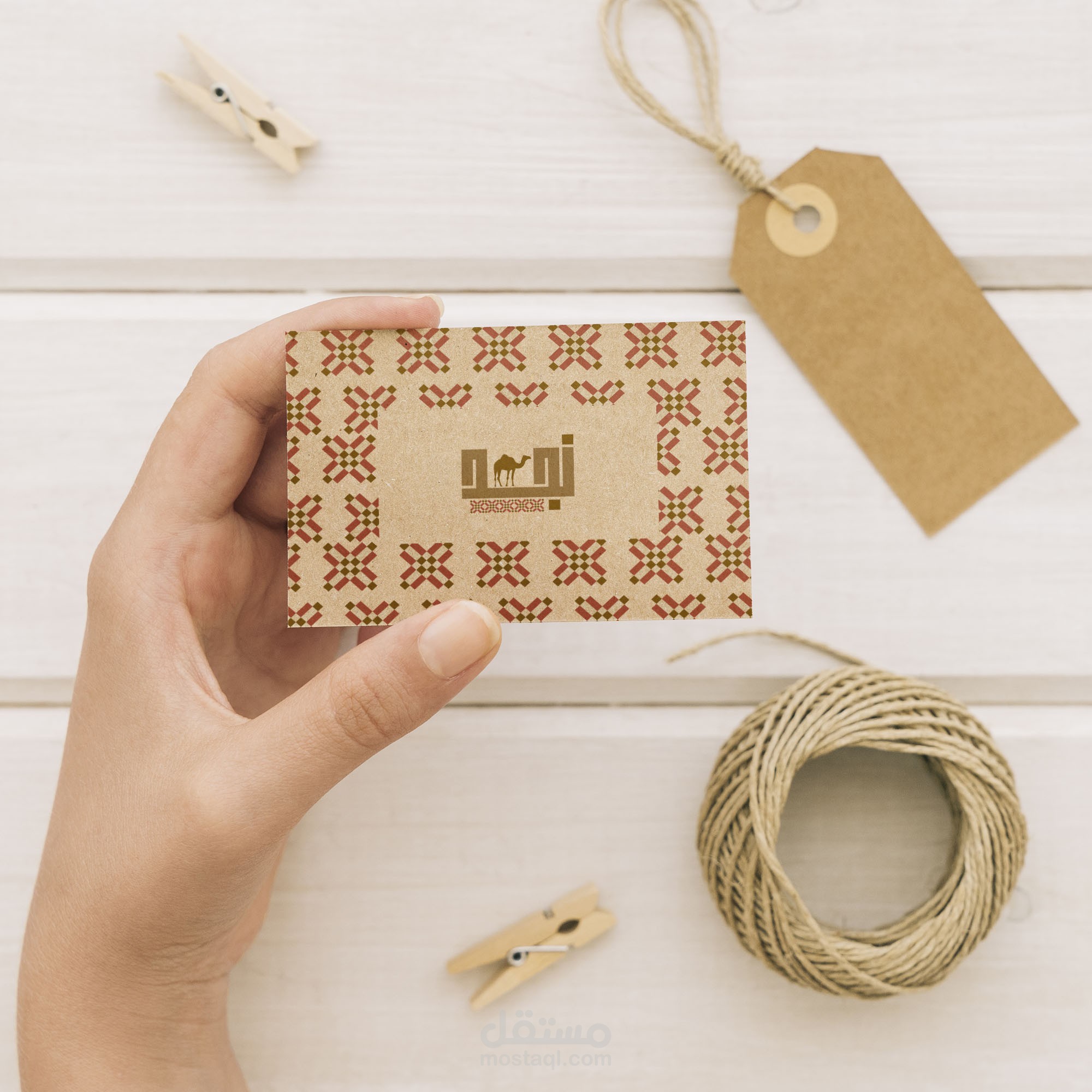 تصميم لوغو مميز لبوتيك عبايات نسائية