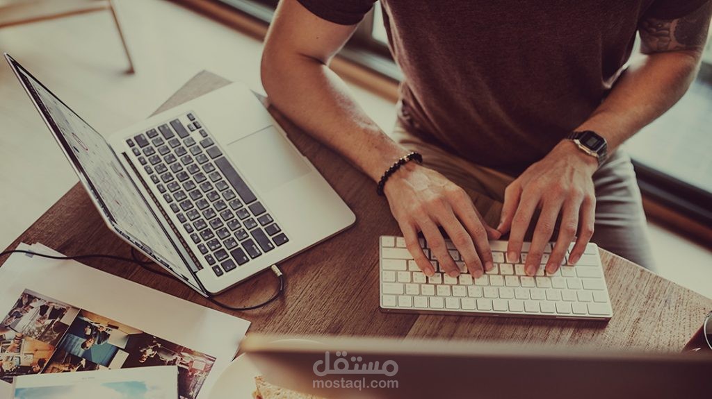 إعداد وكتابة وصف إبداعي لمنتجات وخدمات وبضائع المتاجر الإلكترونية وصفحات السوشيال ميديا