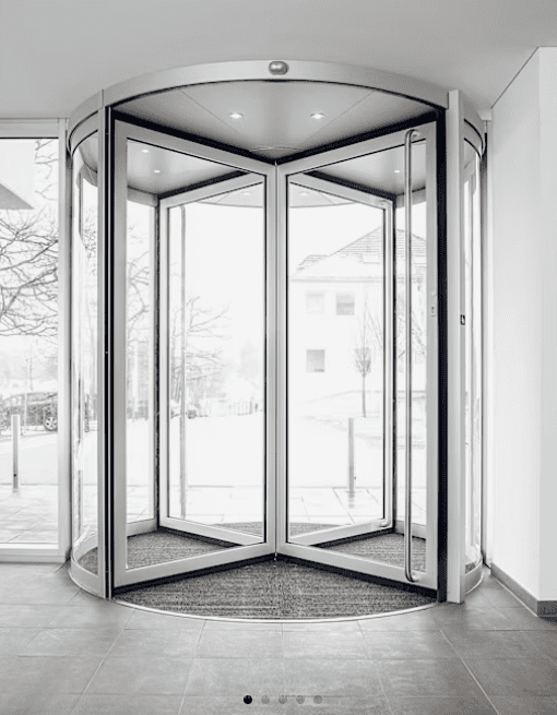 تصنيع باب دوار REVOLVING DOOR