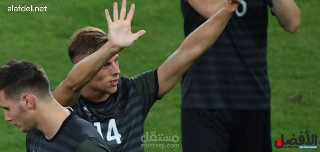 كتابة مقال: روبرت باور ويكيبيديا