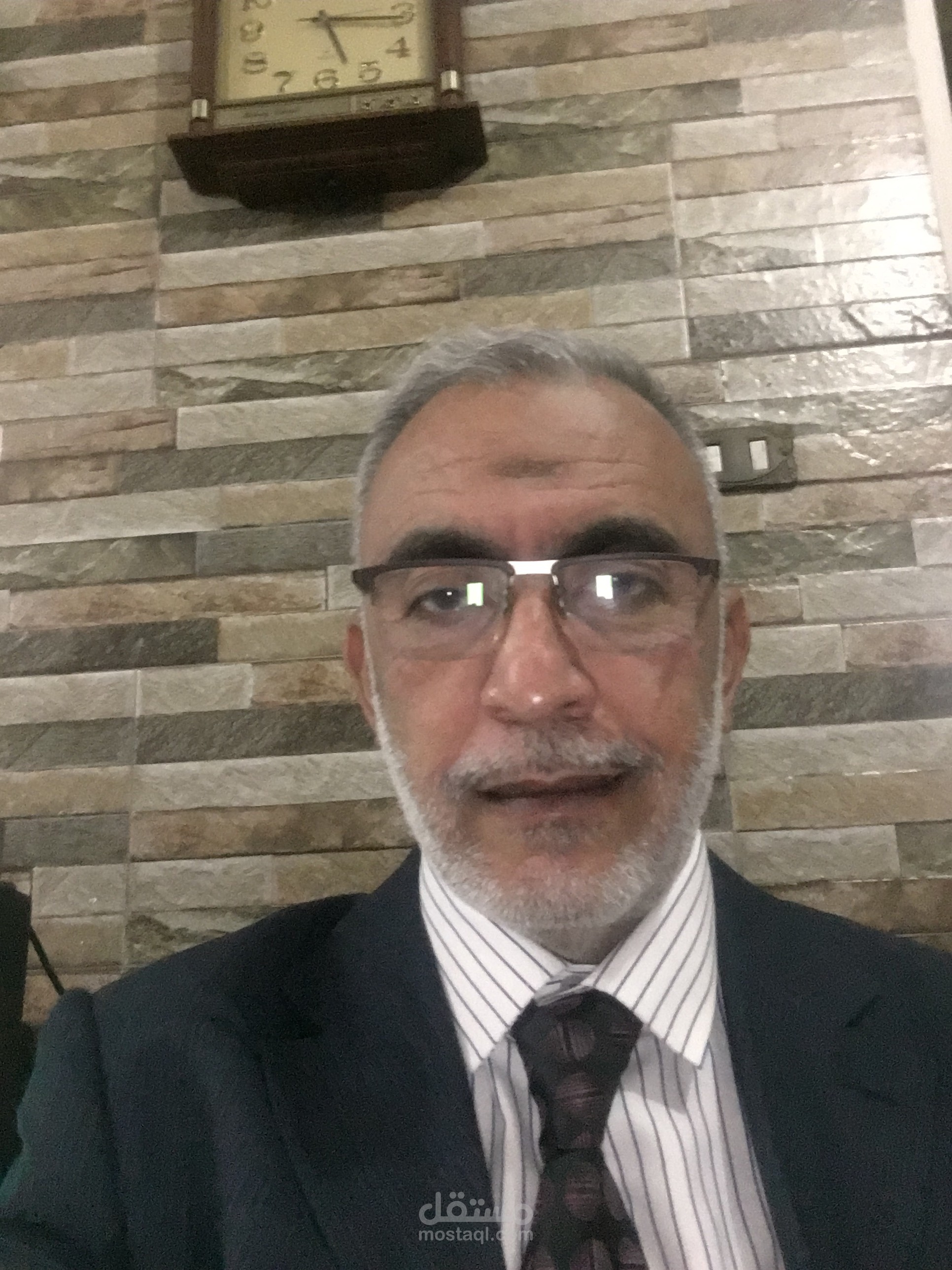 ادارة كافة عمليات البيع بالتقسيط و الاقراض و تحصيلها