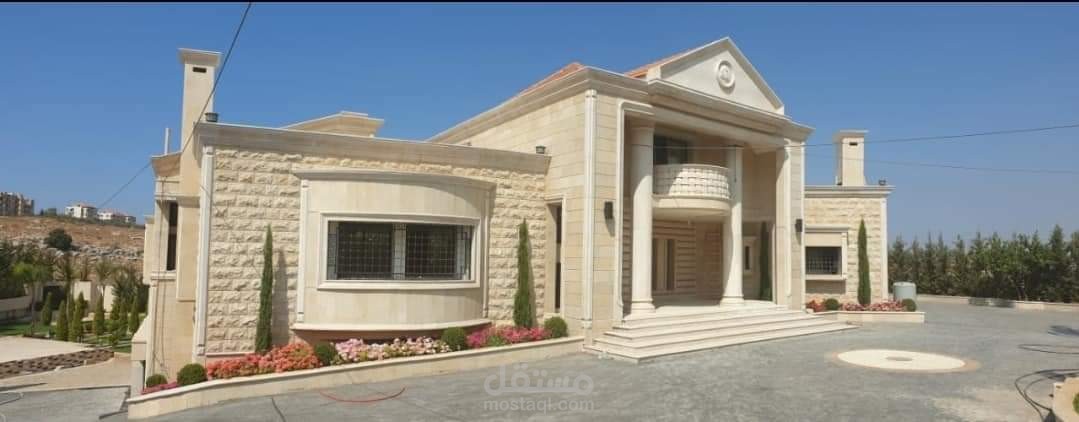 فيلا كلاسيكية