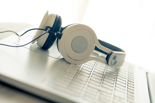التفريغ الصوتي ''Transcription''.