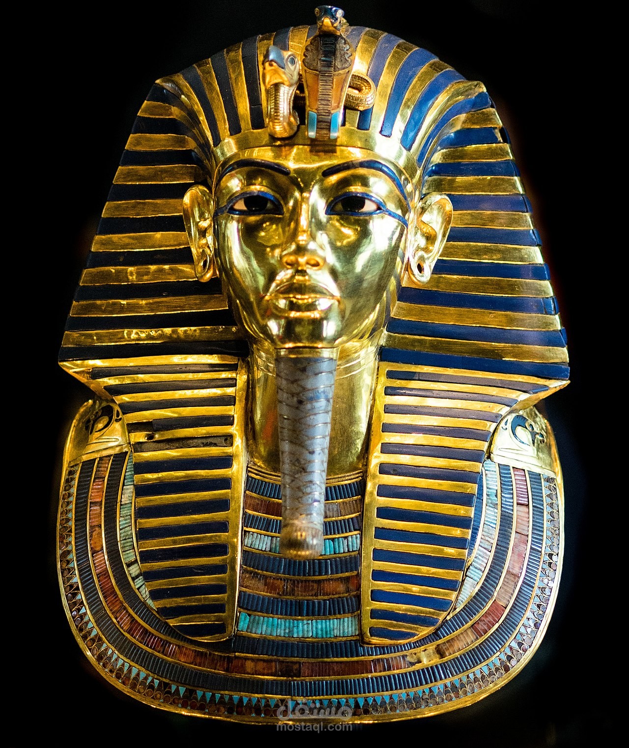 أثار مصر