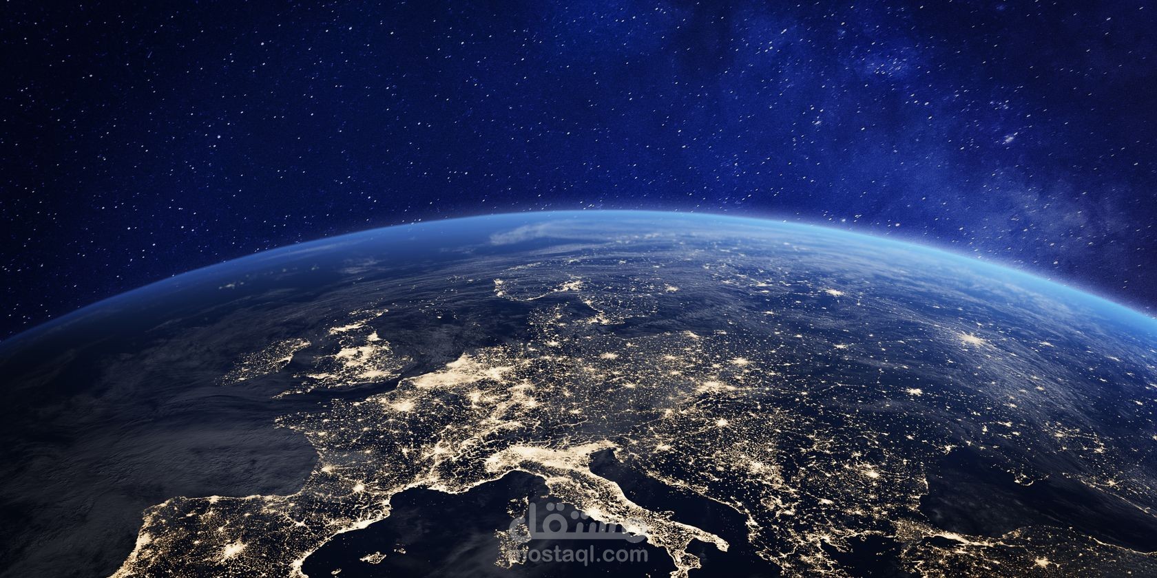 مونتاج فيديو zoom in/out من و الى الفضاء