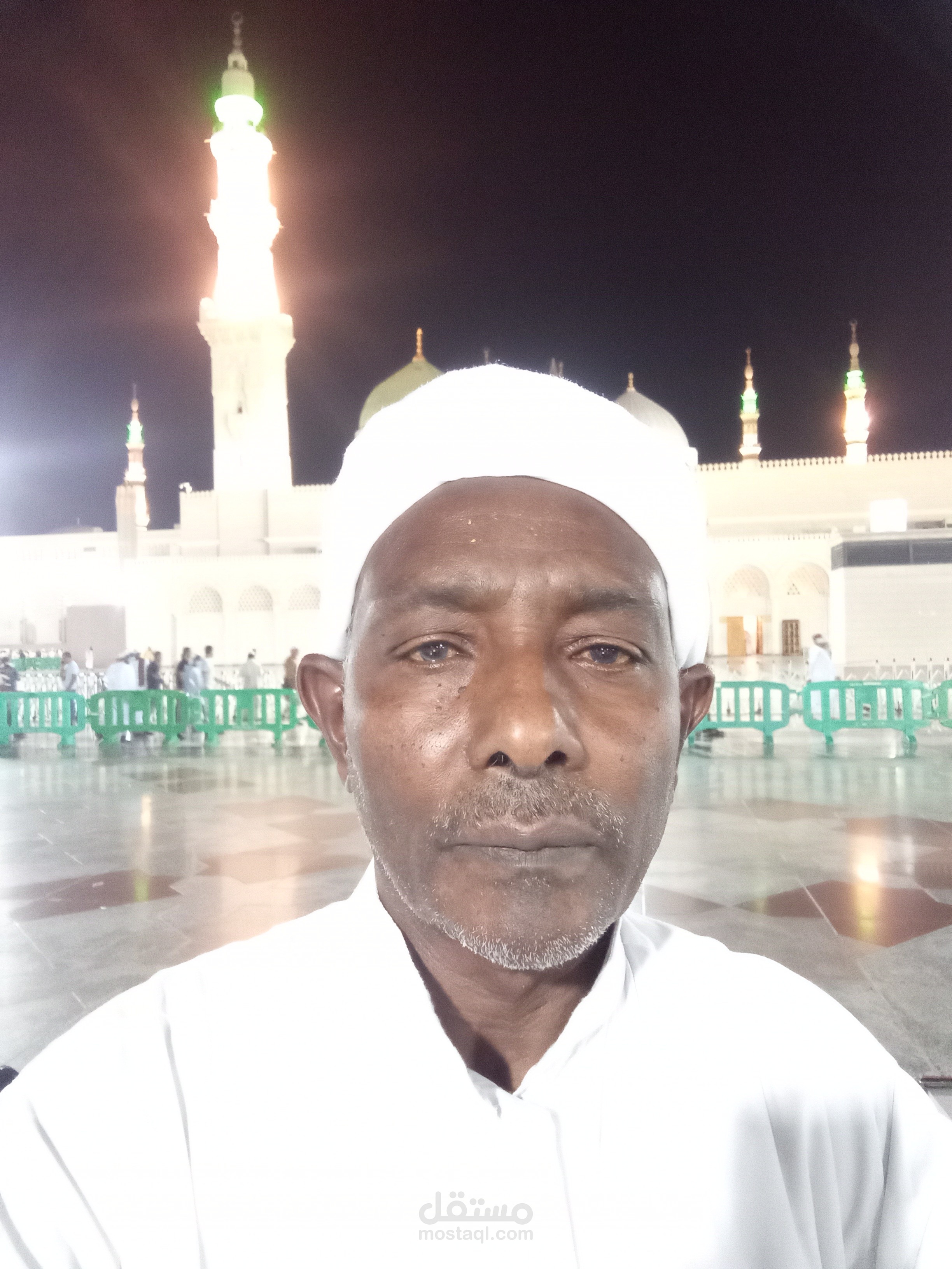 انا طبيعة عملي عسكرية ولا يمكنني ان اعرضها علي العامة ...ولكن مستعده لاي مقابلة أو اختبار