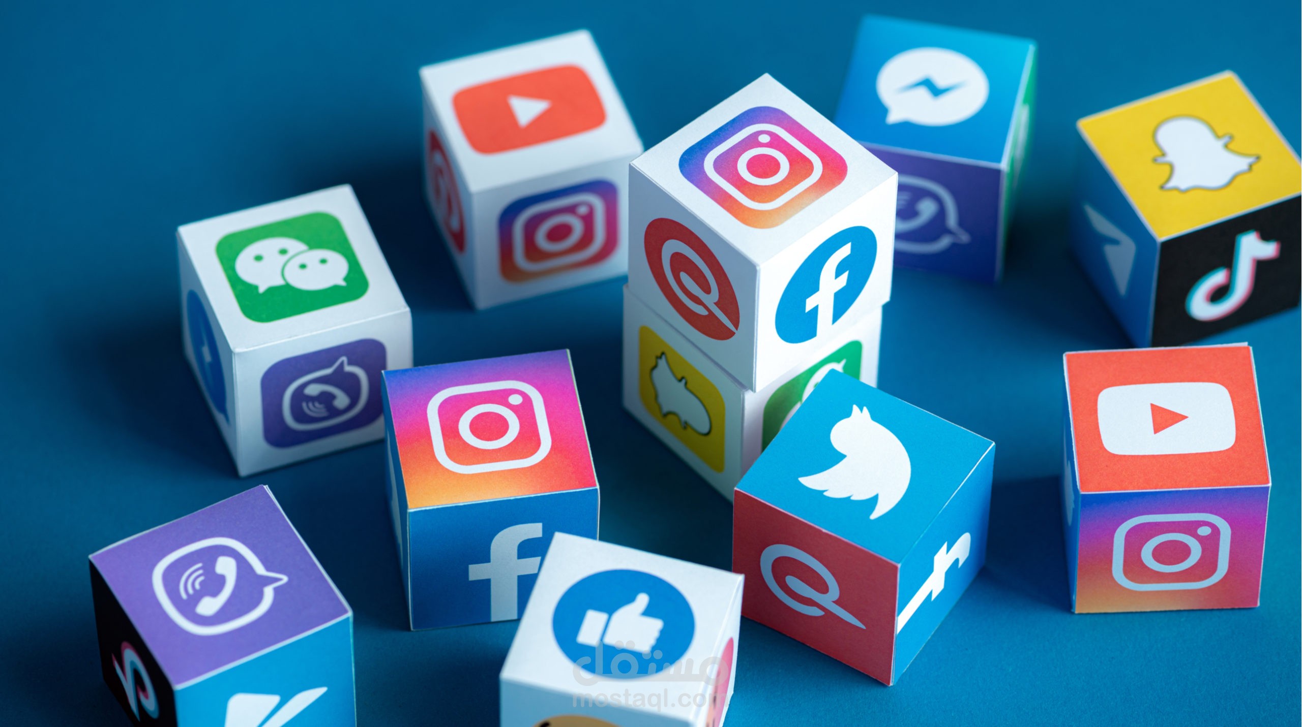 إدارة صفحات مواقع التواصل الإجتماعي