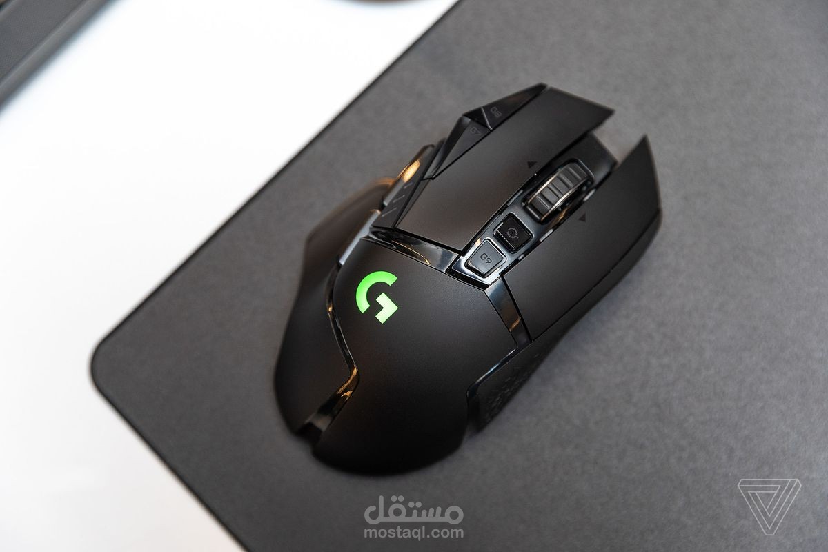 Air muose التحكم في الفارة عن طريق تحريك المؤشر في الجو.