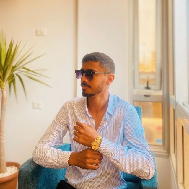 مطور صفحة هبوط تقنية متطورة
