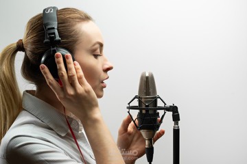 تعليق صوتى مميز تفاعلى