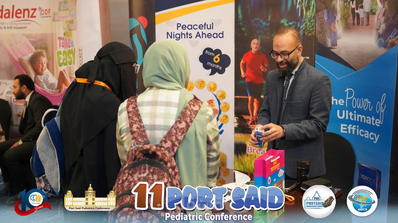 اَلْمُشَارَكَة فِي اَلْمُؤْتَمَرَاتِ اَلْعِلْمِيَّةِ كَمُدِيرِ دَعَايَةٍ طِبِّيَّةٍ – بِنَاءَ شَبَكَةٍ طِبِّيَّةٍ قَوِيَّةٍ وَتَطْوِيرِ اَلْاِسْتِرَاتِيجِيَّاتِ اَلتَّسْوِيقِيَّةِ