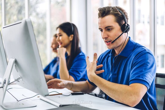 خدمة عملاء + ترجمة + ادخال بيانات