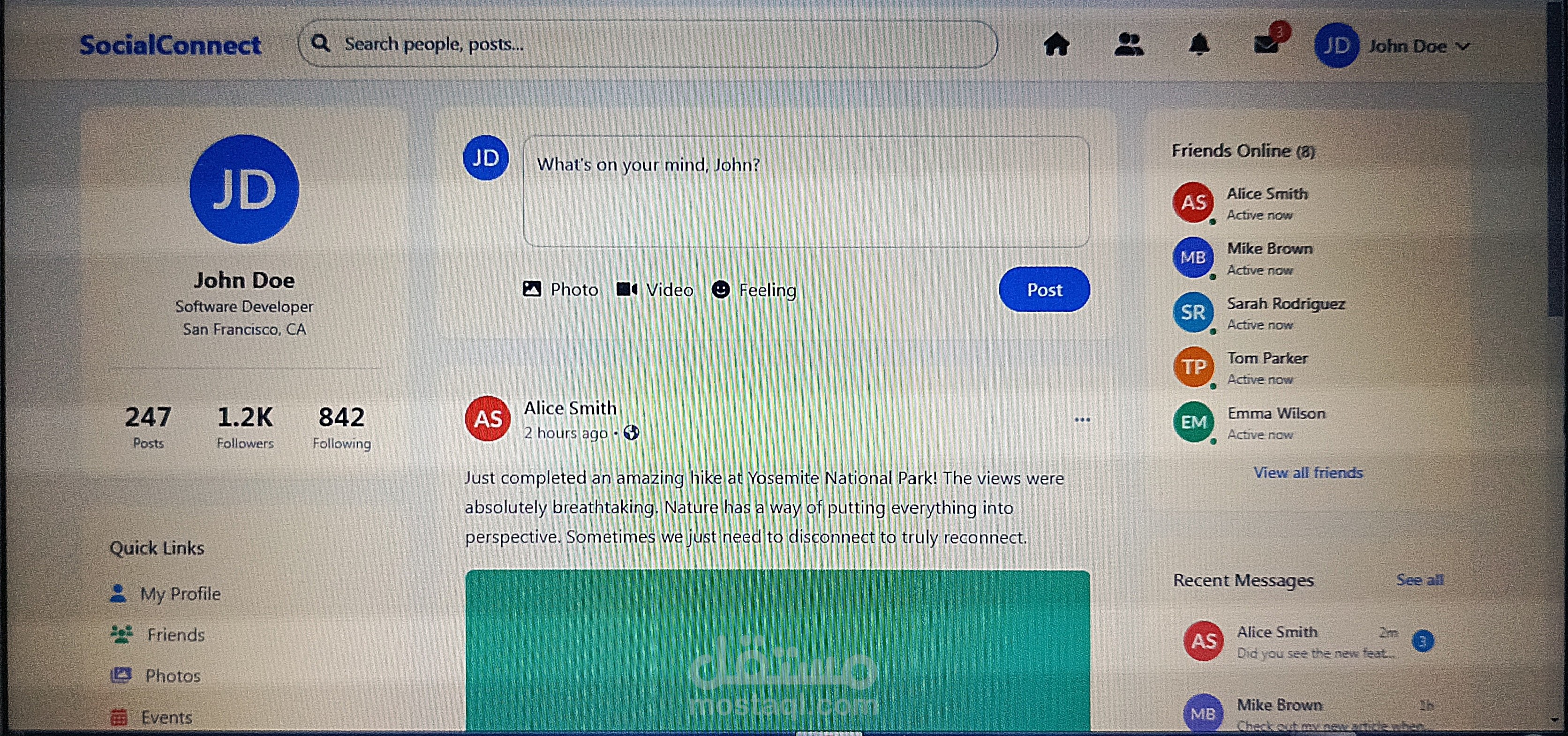 موقع تواصل اجتماعي