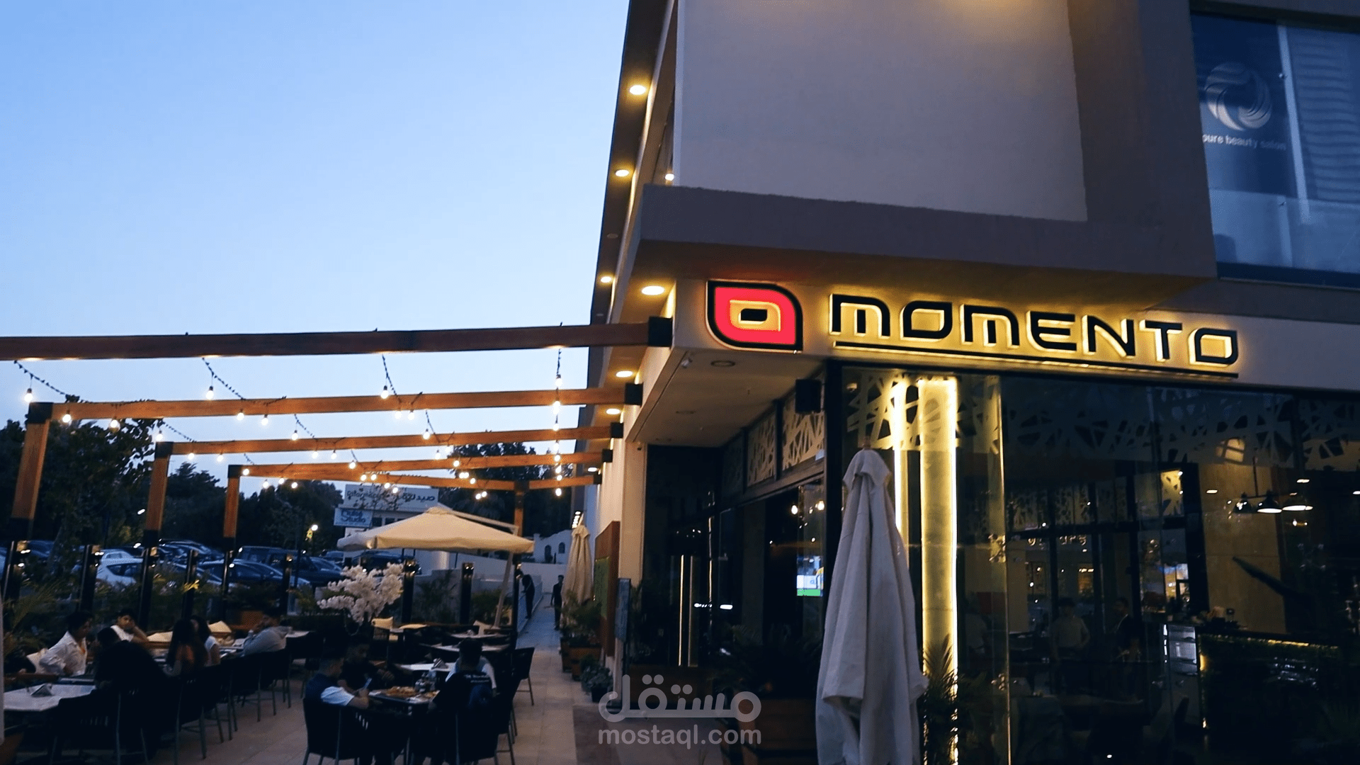 MOMENTO  Italian Bistro & Cafa