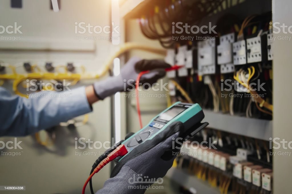 مهنة فني الكهرباء