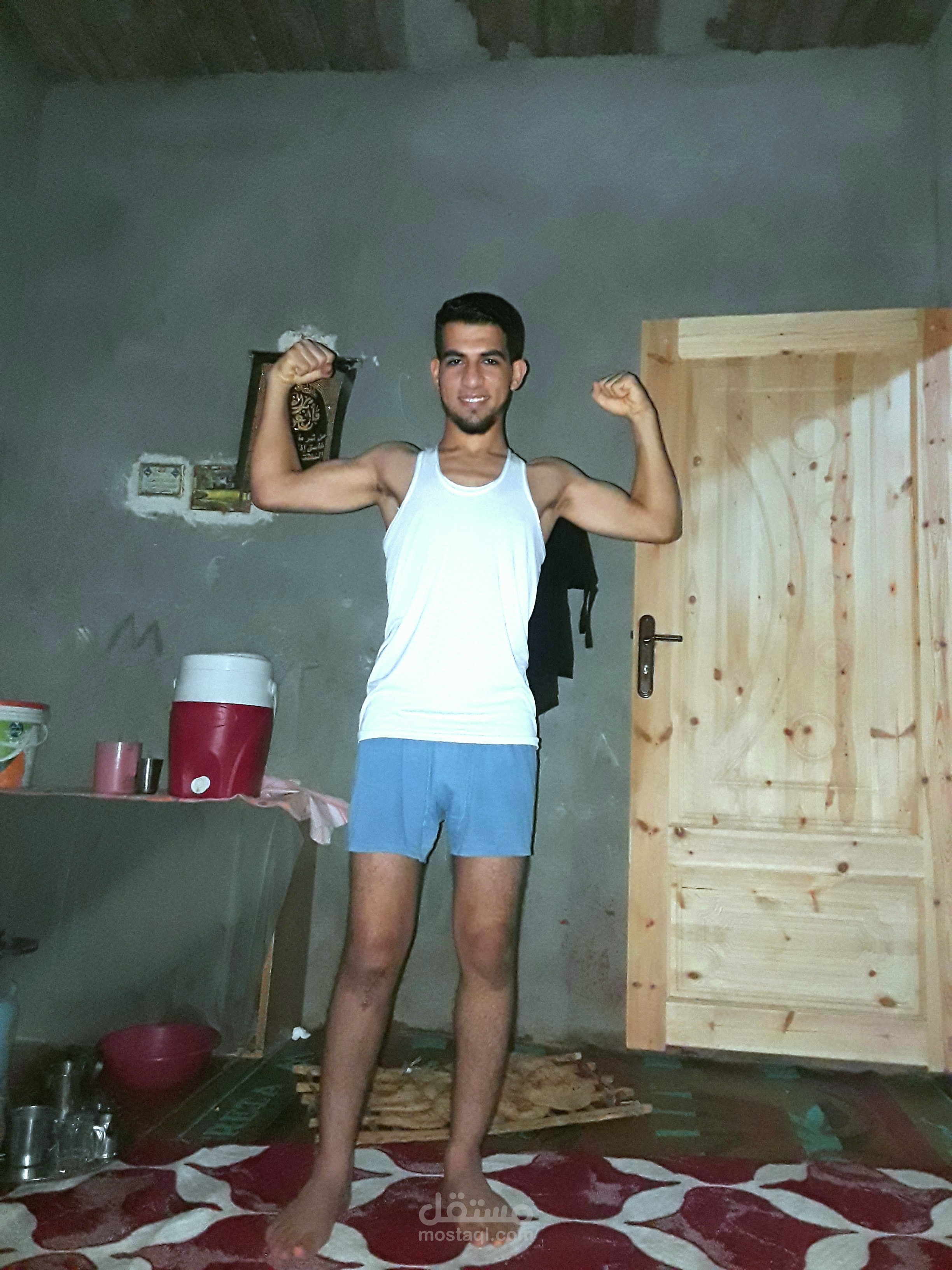 من هو هذا البطل