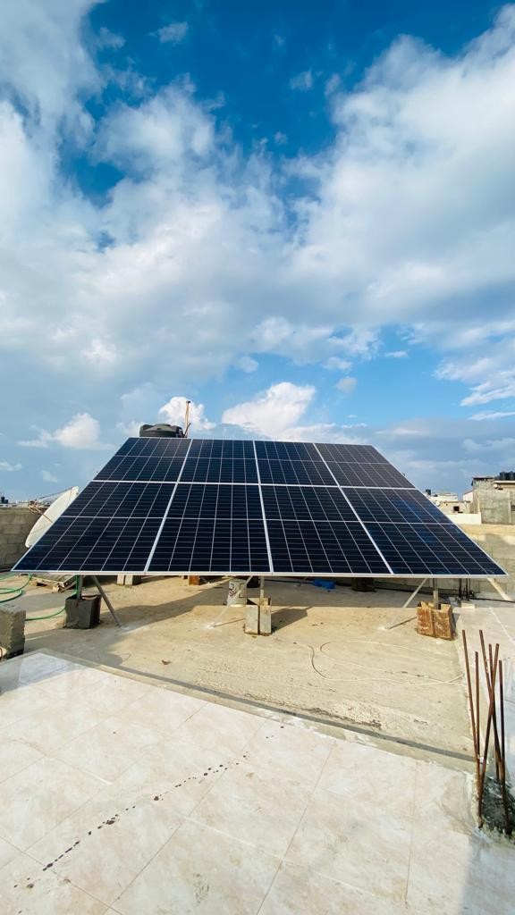 تصميم وتركيب أنظمة الطاقة الشمسية للمنازل والشركات  (Solar Energy Systems)