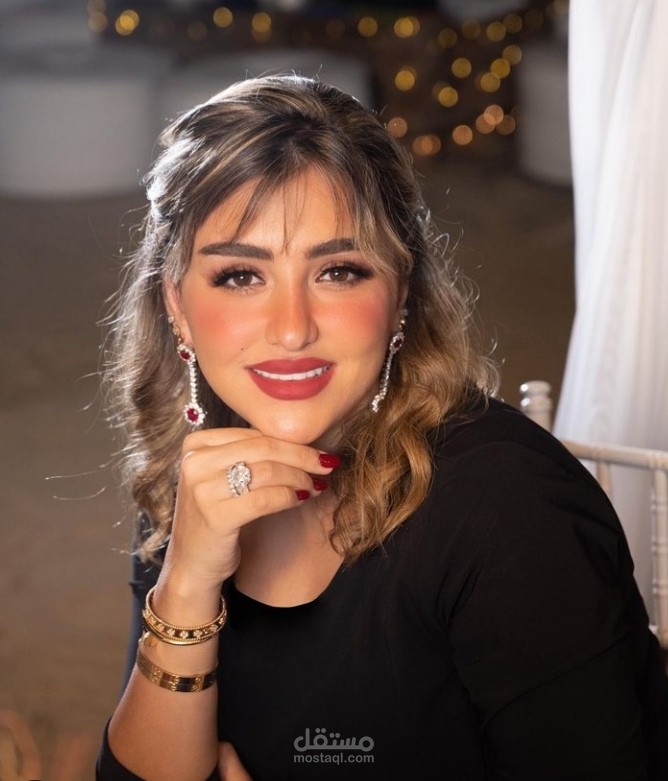 مقالة عن الناشطة ياسمين الدخيل