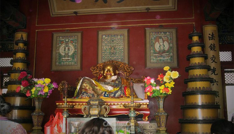 مقالة عن معبد لاما في الصين؛ المعبد البوذي الرسمي الصيني وأيقونة الثقافة التبتية