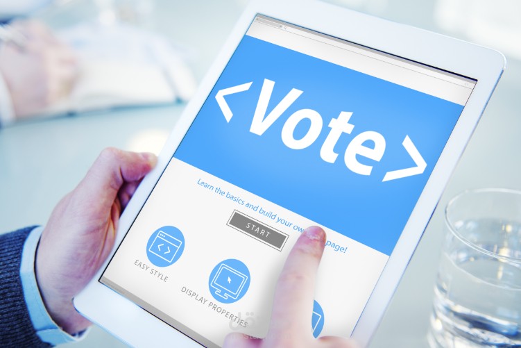 Online Voting System (Mobile App & Websit)