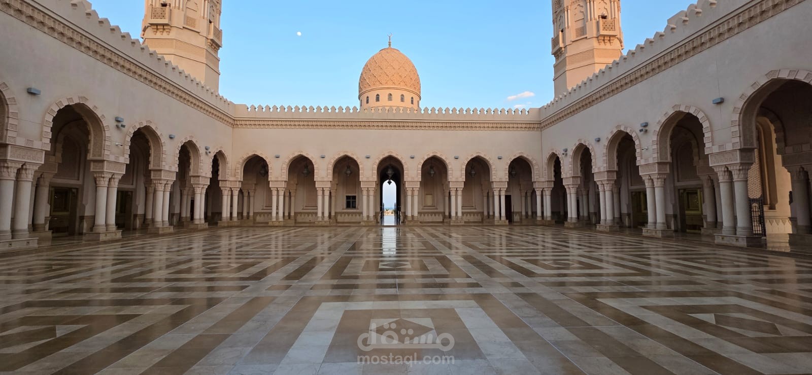 تصوير و تعديل على الصور و حذف جزء من الصورة