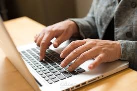 الكتابة الإبداعية والترجمة