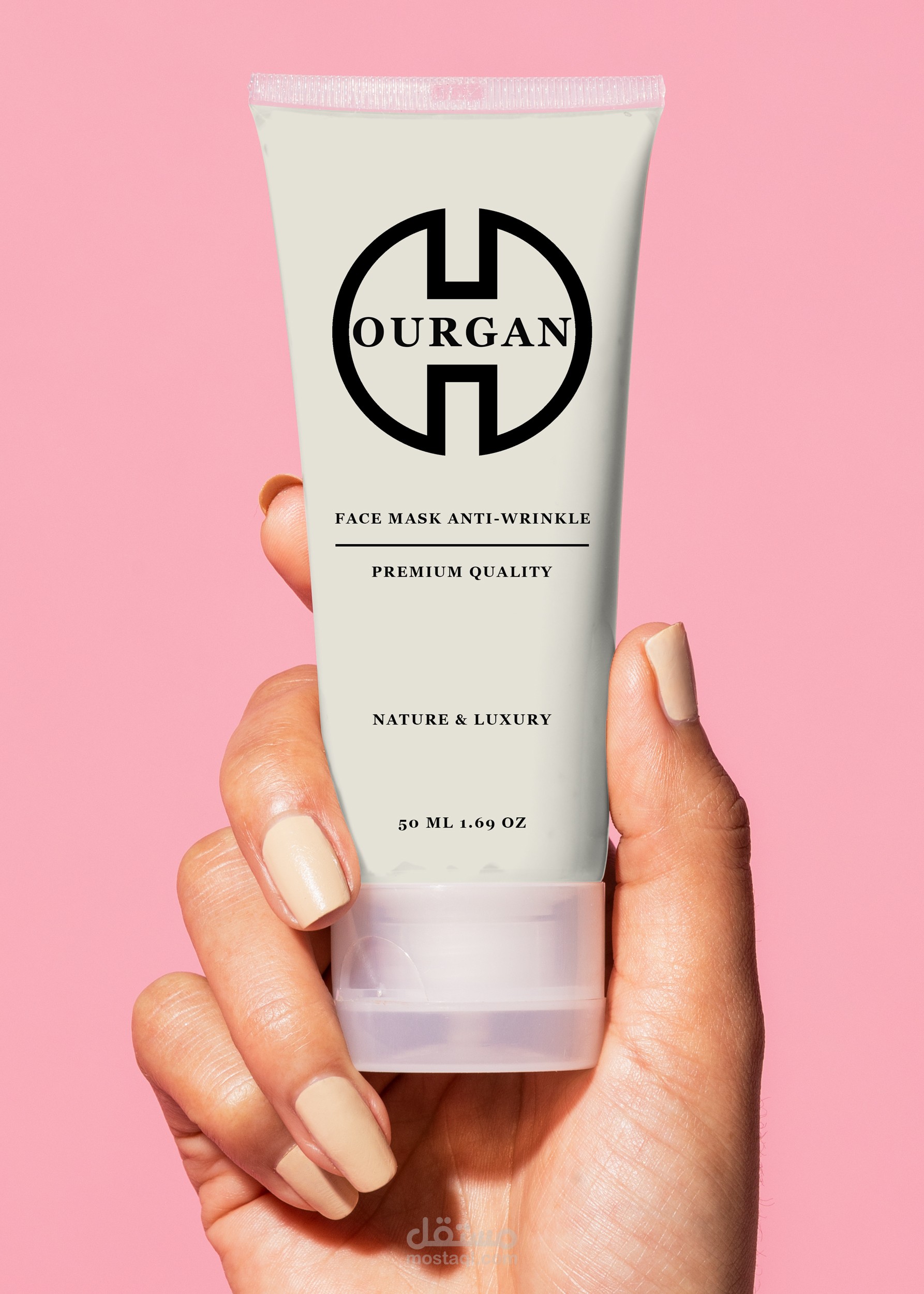 أصمم نماذج بالحجم الطبيعي للمنتجات الواقعية ثلاثية الأبعاد  Mockups Design