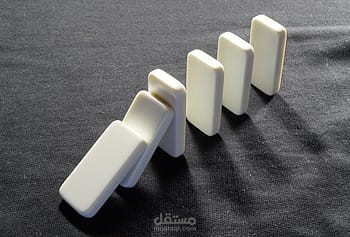 كتابة ابداعية وتصوير لقصة واقعية بعنوان ("The domino effect")