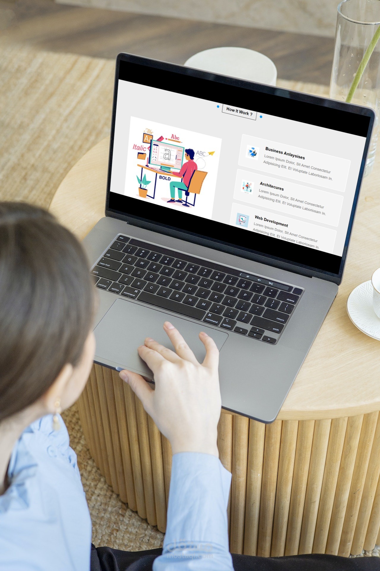 موقع  ويب احترافي لجامعة