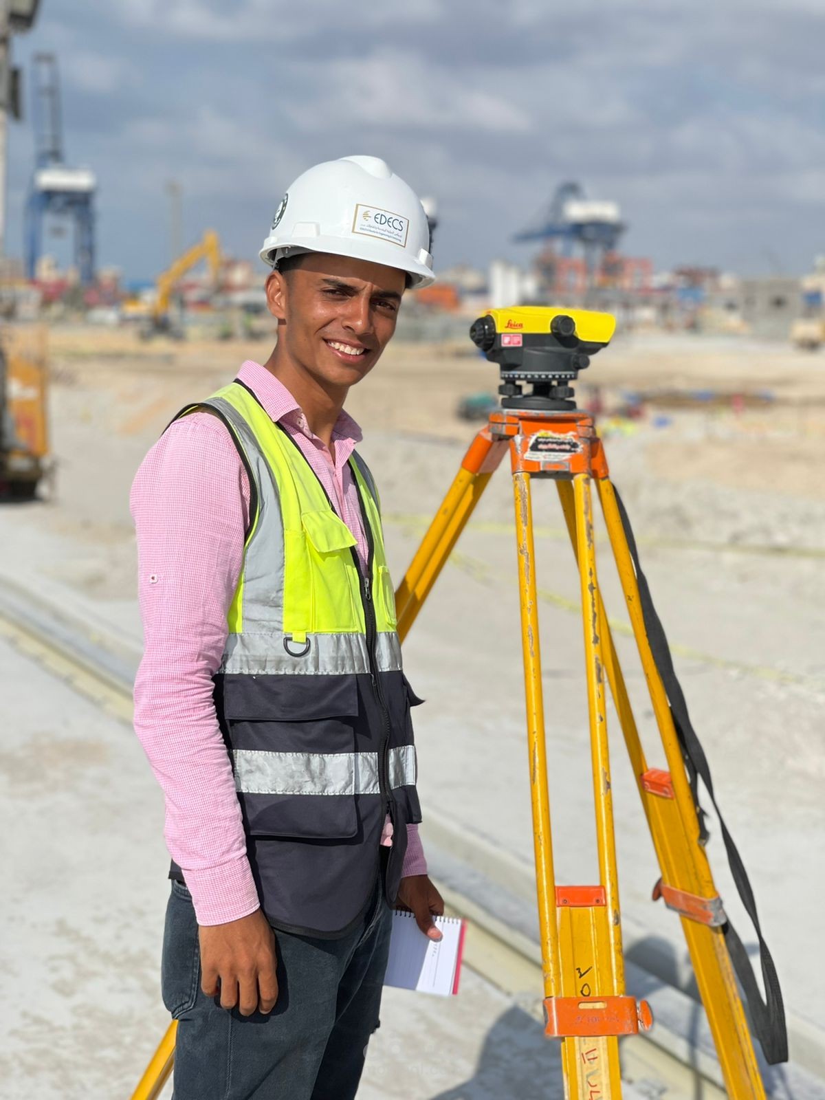 اخصائي مساحة