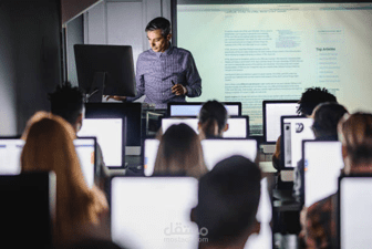 الأبحاث العلمية والكتابة