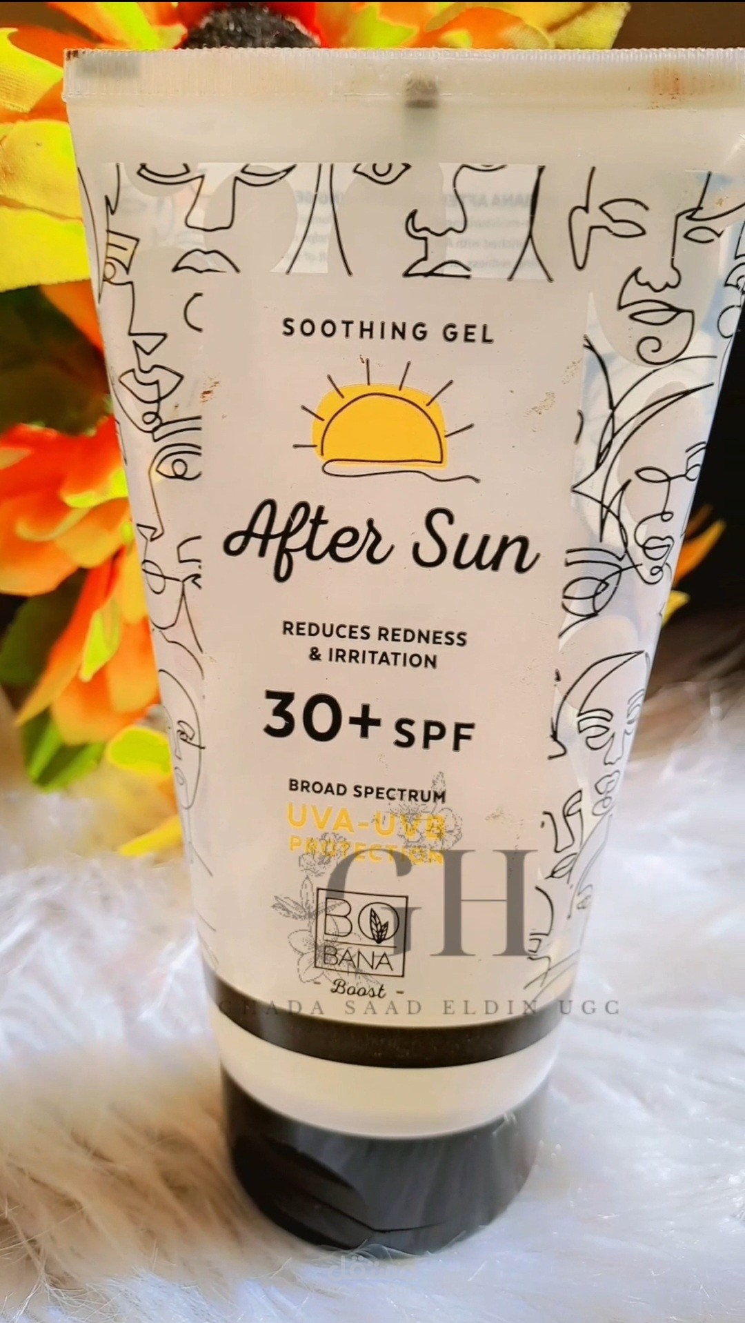 صانعة محتوى أمام الكاميرا لعرض خدماتك ومنتجاتك بطريقة جذابة UGC