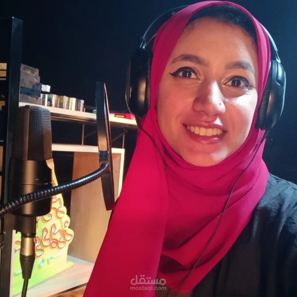 عملي الصوتي كامرأة مسنة ضمن مشروع تخرج كلية اعلام جامعةالقاهرة 2024