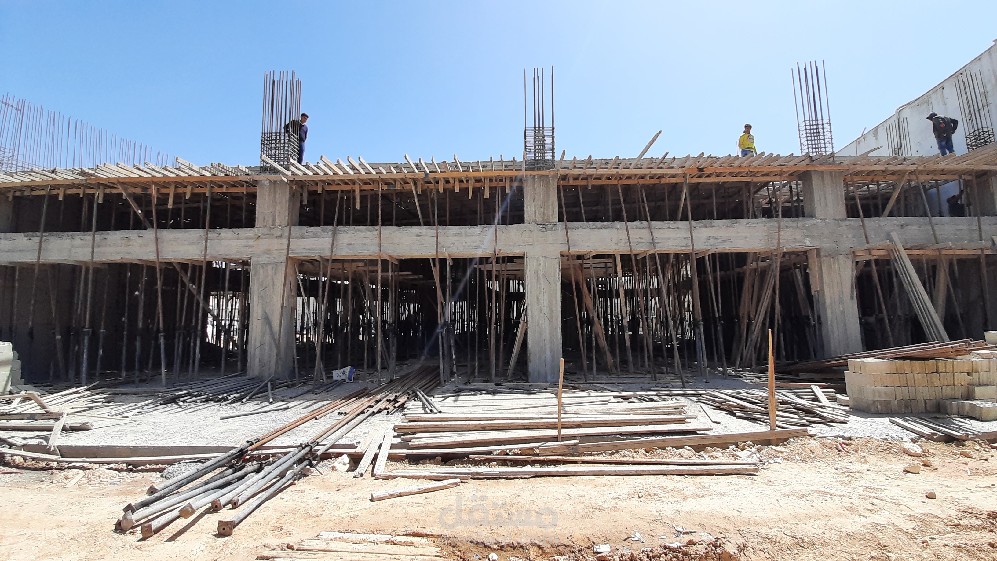 مشروع تجاري بمواصفات قياسية