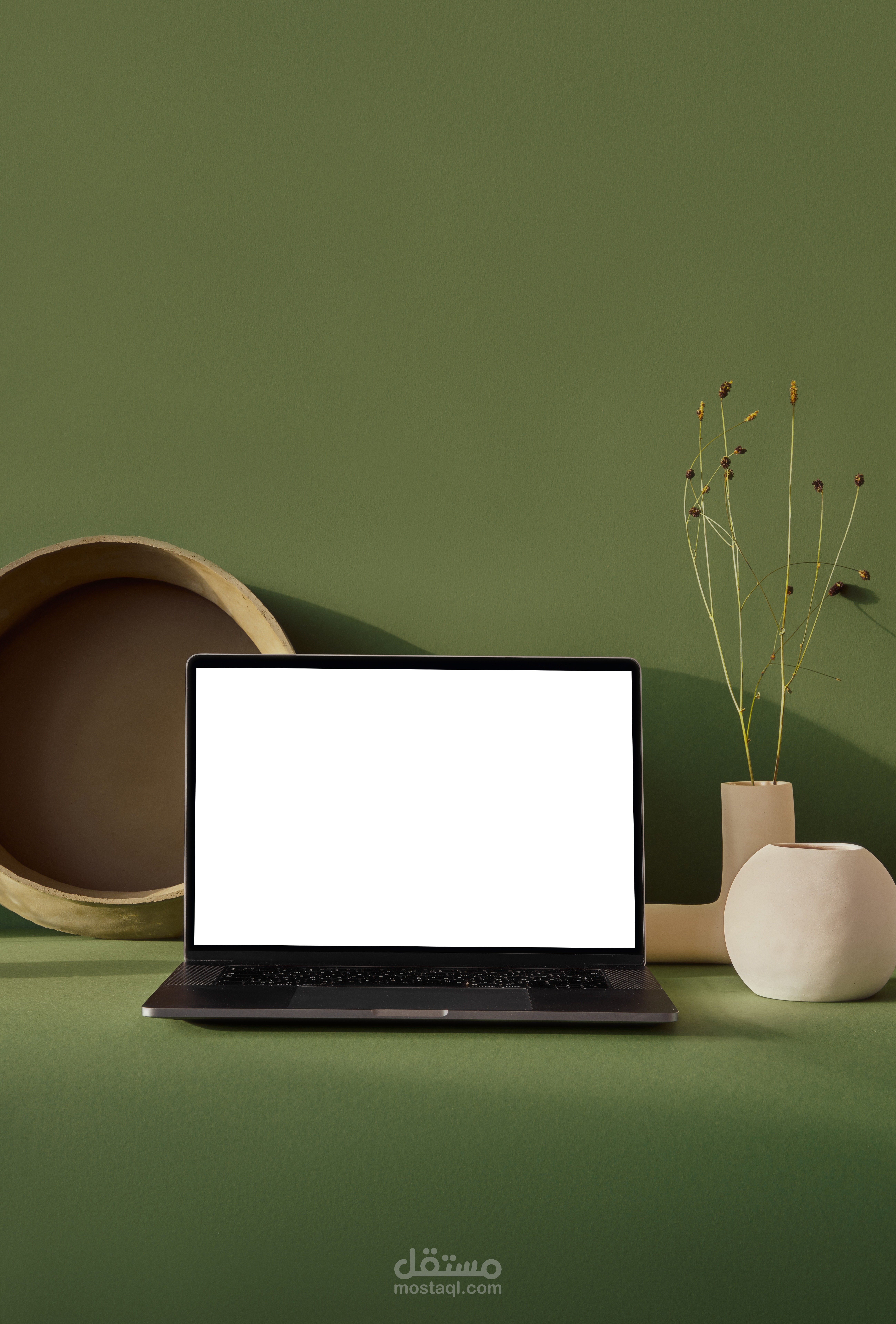 إعلان باللغة العربية الفصحى