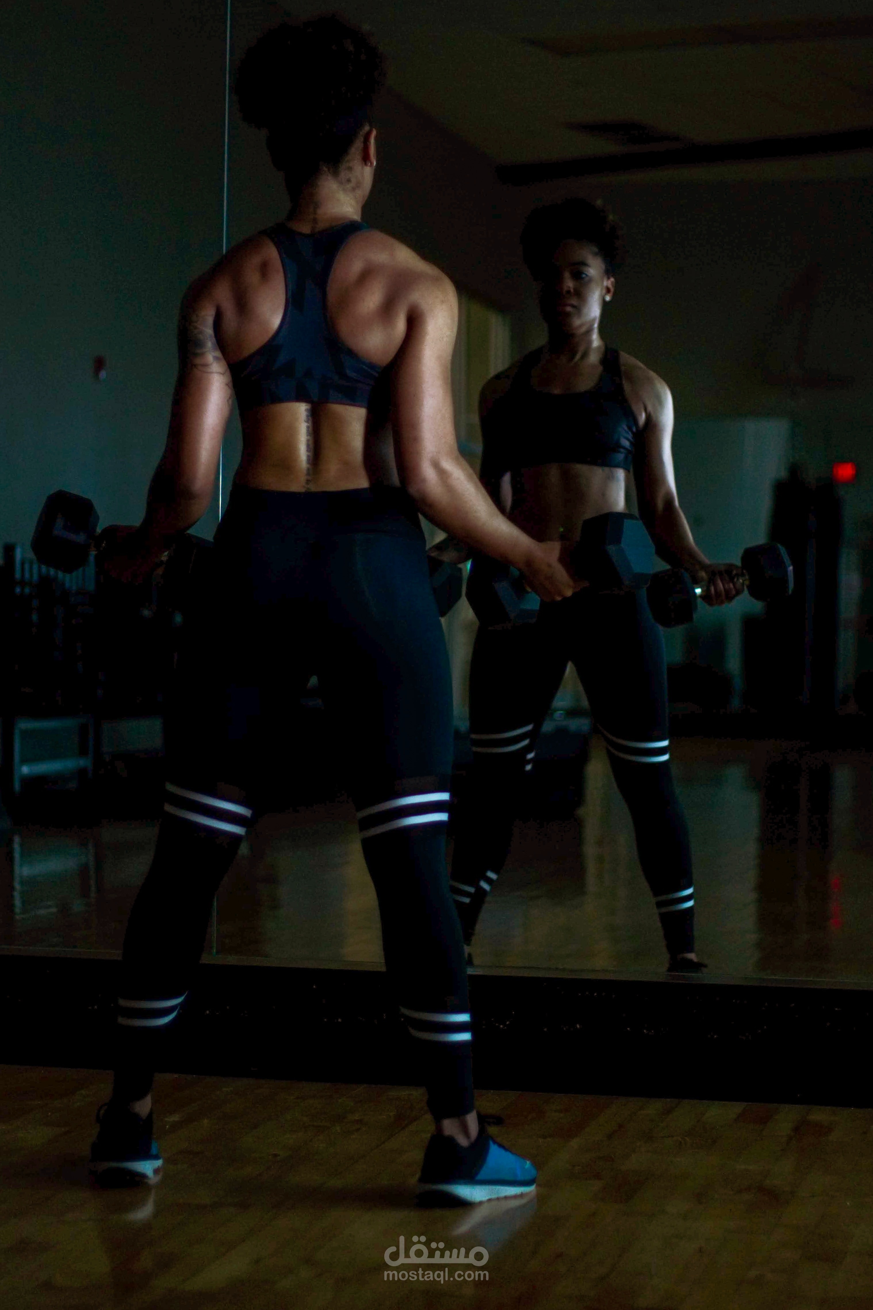 كيفيه بناء  عضلات البطن