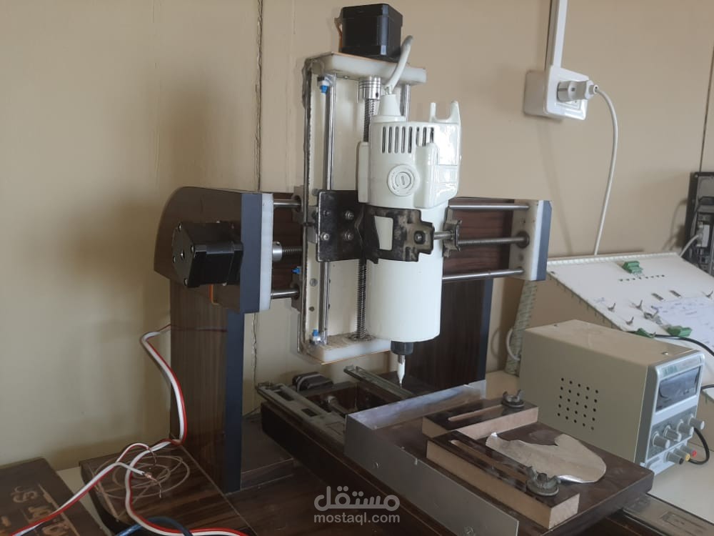 تصميم وتنفيذ منصة تحكم عددي محوسب CNC