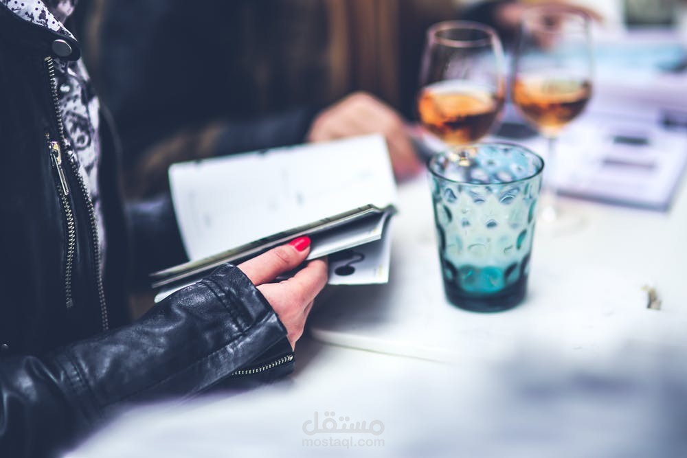 اكتب مقالات باللغة الإنجليزية احترافية وإبداعية