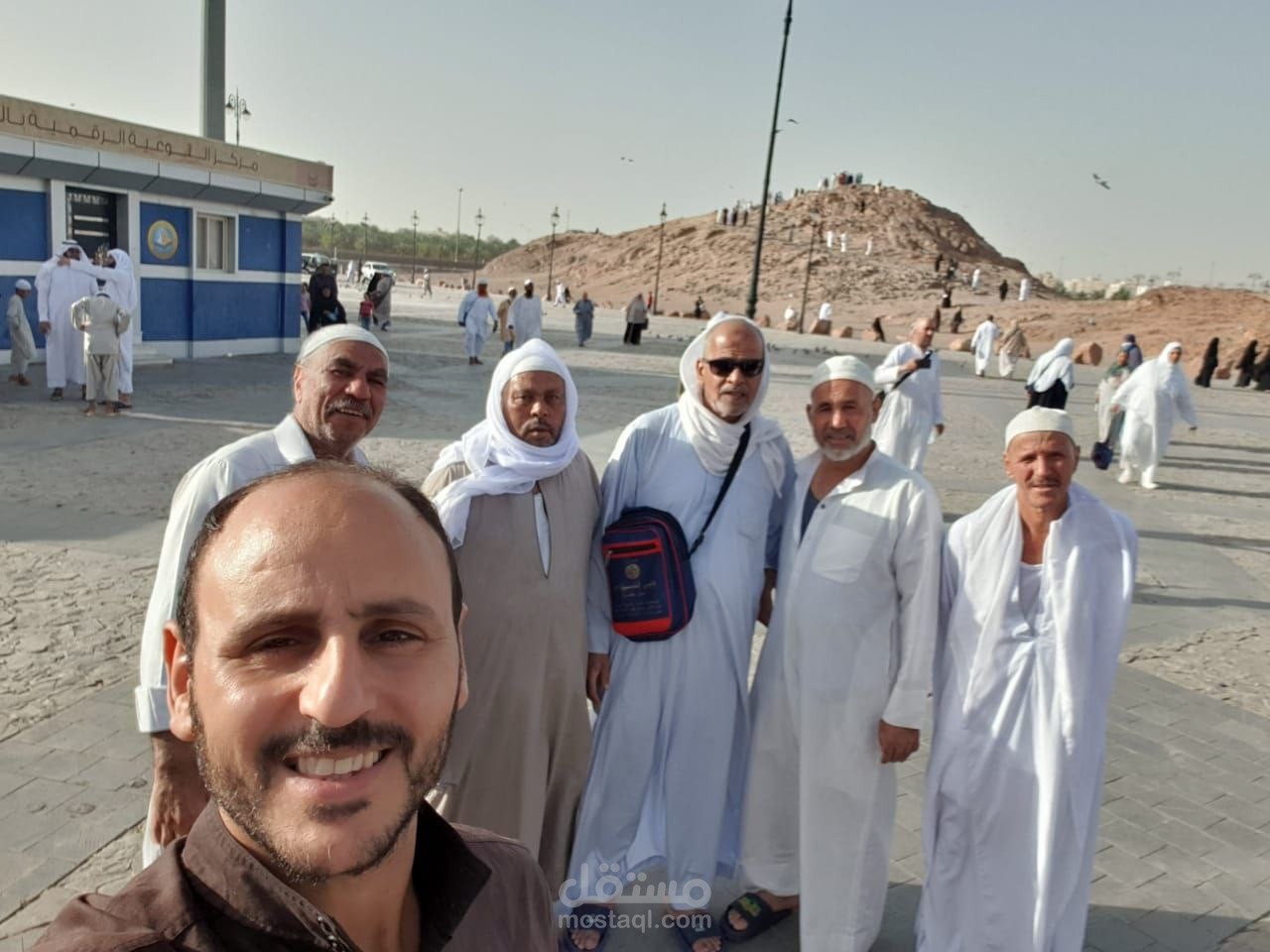 فيديو دعائي لشركة سياحية واراء عملائها في خدمتهم