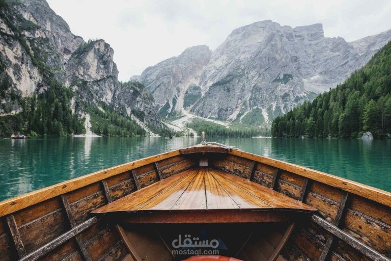 https://demo.eightheme.com/traverse/template-kit/home/?storefront=envato-elements