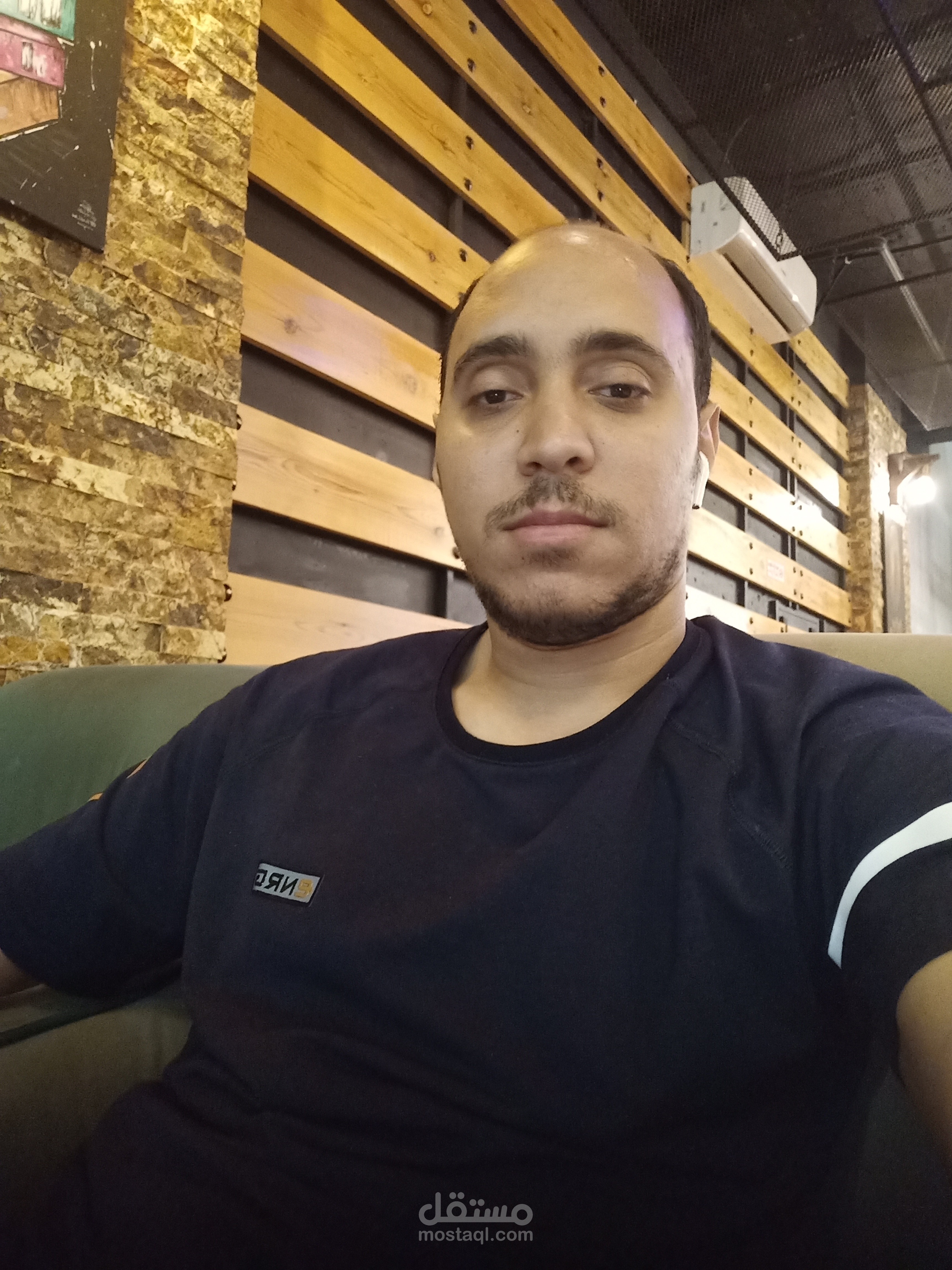 كتابه العقود