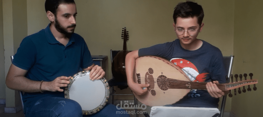 تعليم العزف على العود