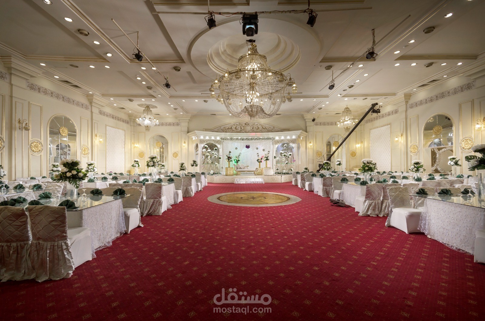 قاعة حفلات وافراح كلاسيكية CLASSIC BALLROOM من نصميم Arch.AYMAN HAYTHAM