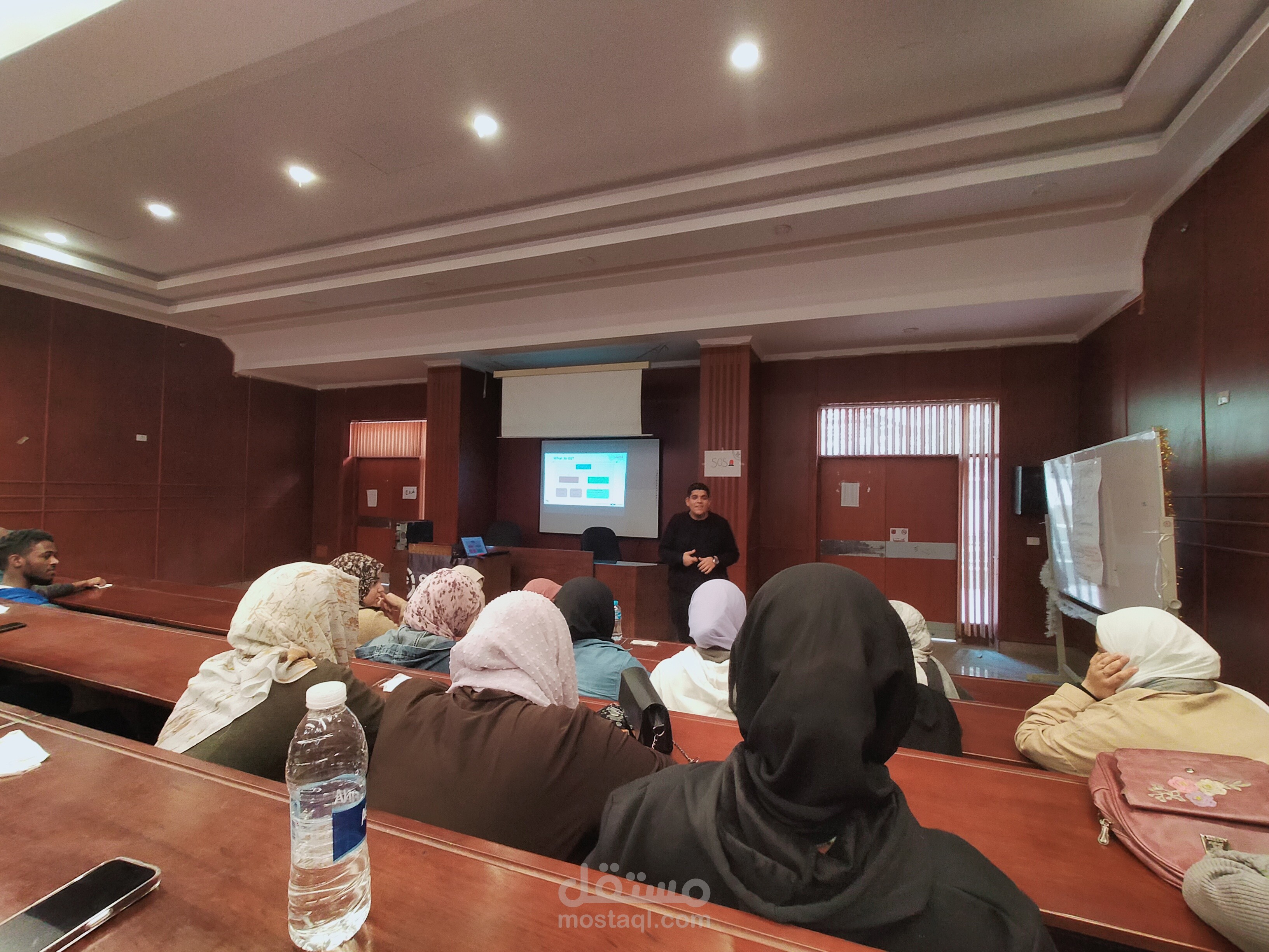 ورشة عمل لتطوير مهارات التواصل