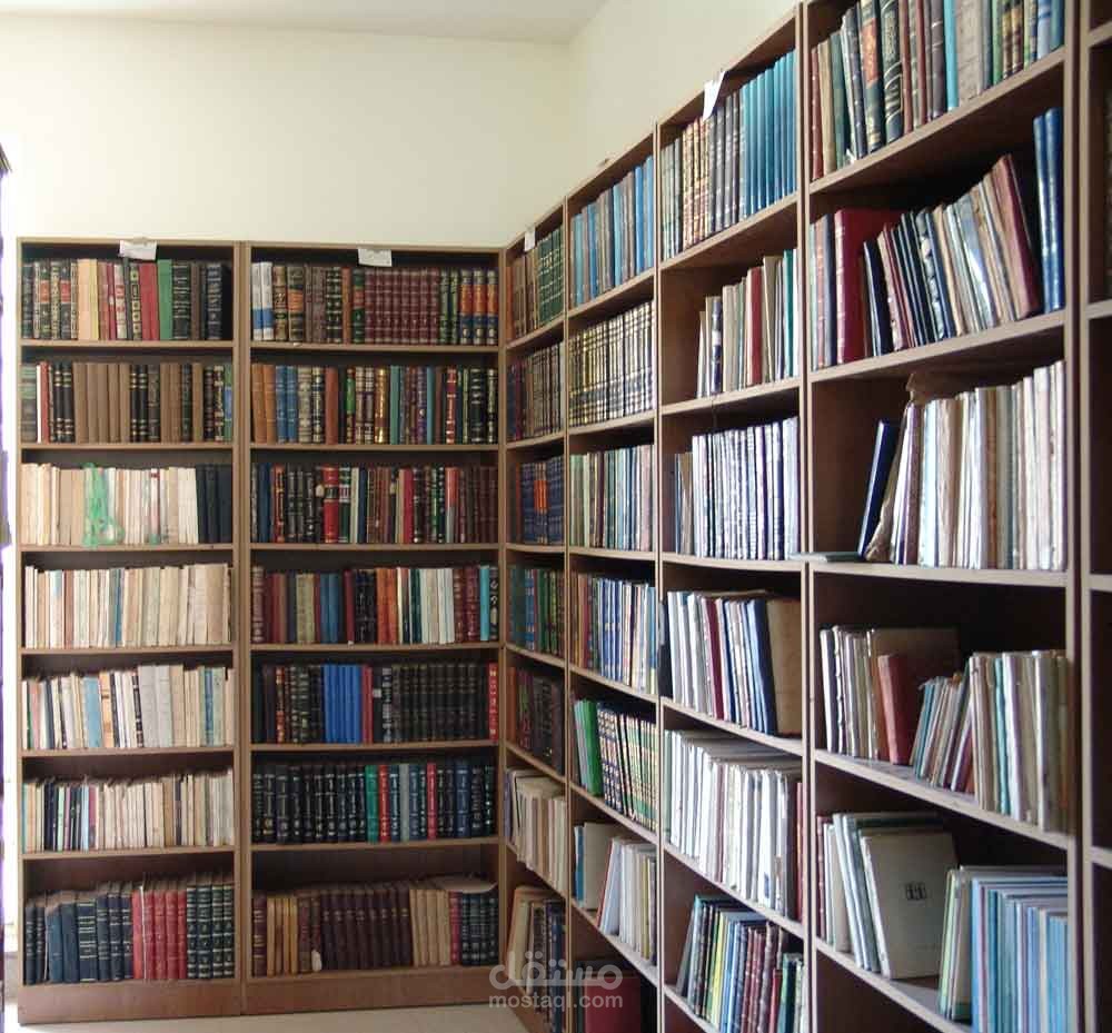 إنجاز رسائل الماجستير والدكتوراة باللغة العربية