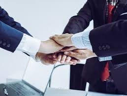 تنفيذي خدمة أعمال وحلول متكاملة