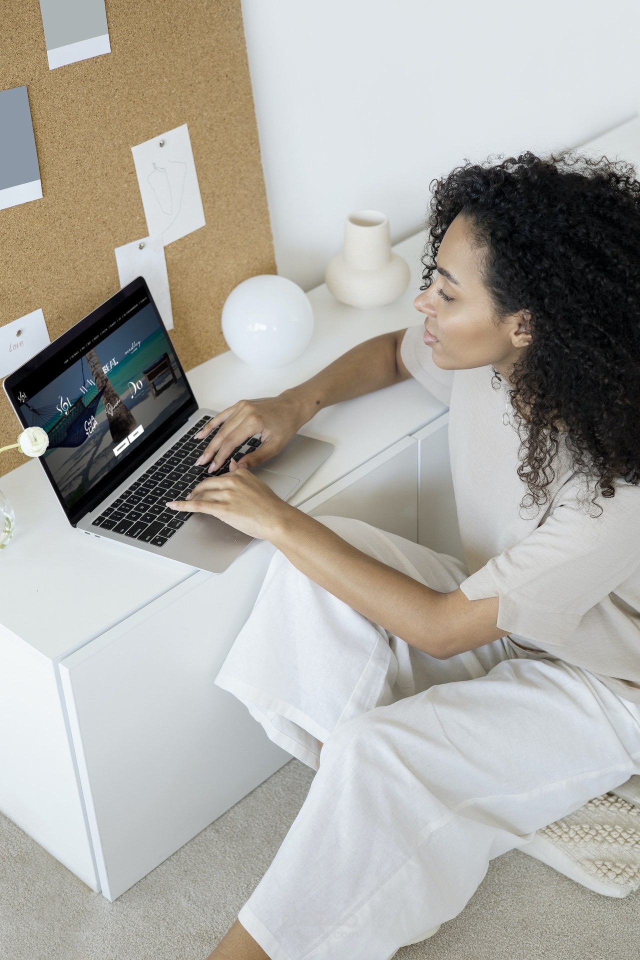 موقع لحجوزات (الخاص بالمطرب عمرو دياب)  - Sol Beach Marassi Amr Diab