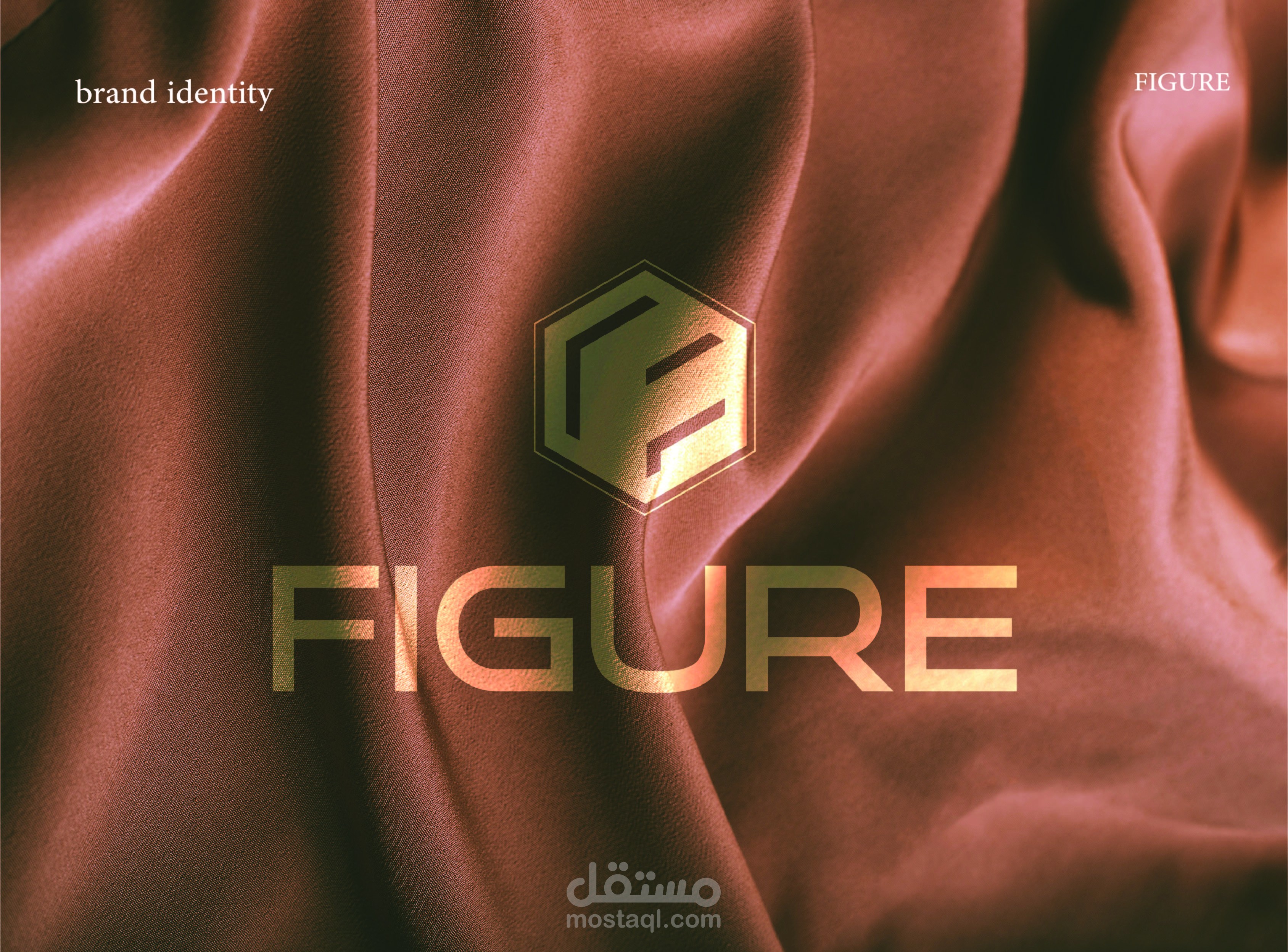 تصميم هوية بصرية اسمها FIGURE لشركة ملابس مختصة باللباس الكلاس
