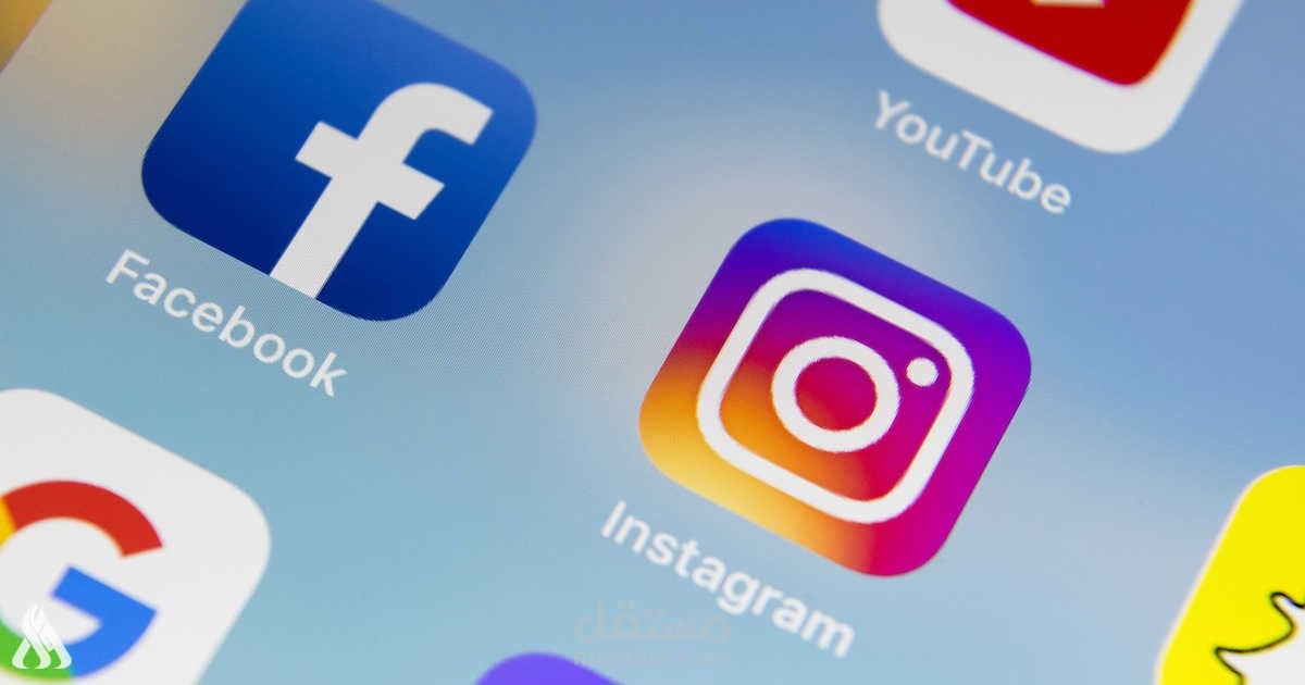 ادارة صفحات الفيس بوك والتويتر والانستجرام